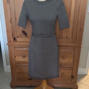 Banana Republic Black and White Patterned Midi Dress Size 4